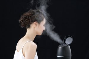 導く、毛穴レス肌へ。 今こそ、濃密ダブルスチームで脱ゆらぎ肌